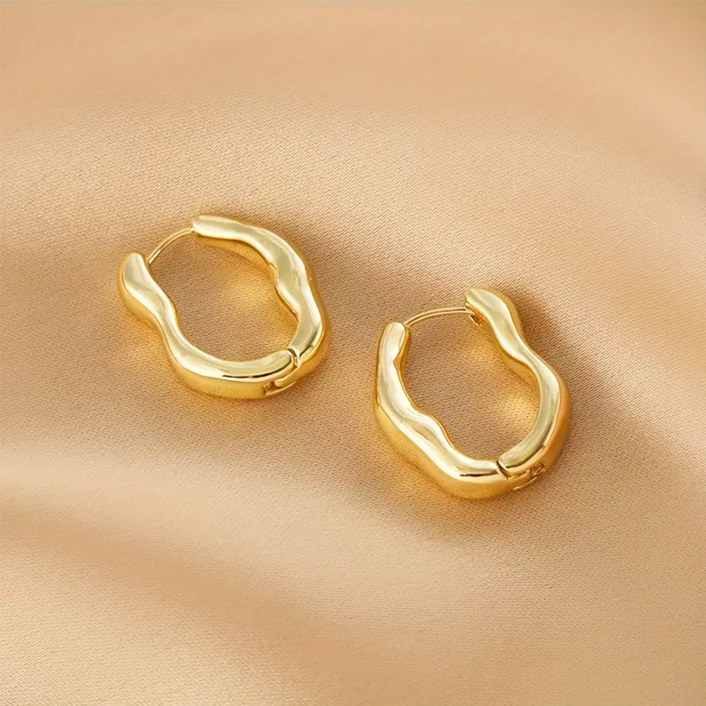 Elara Wavy Hoops