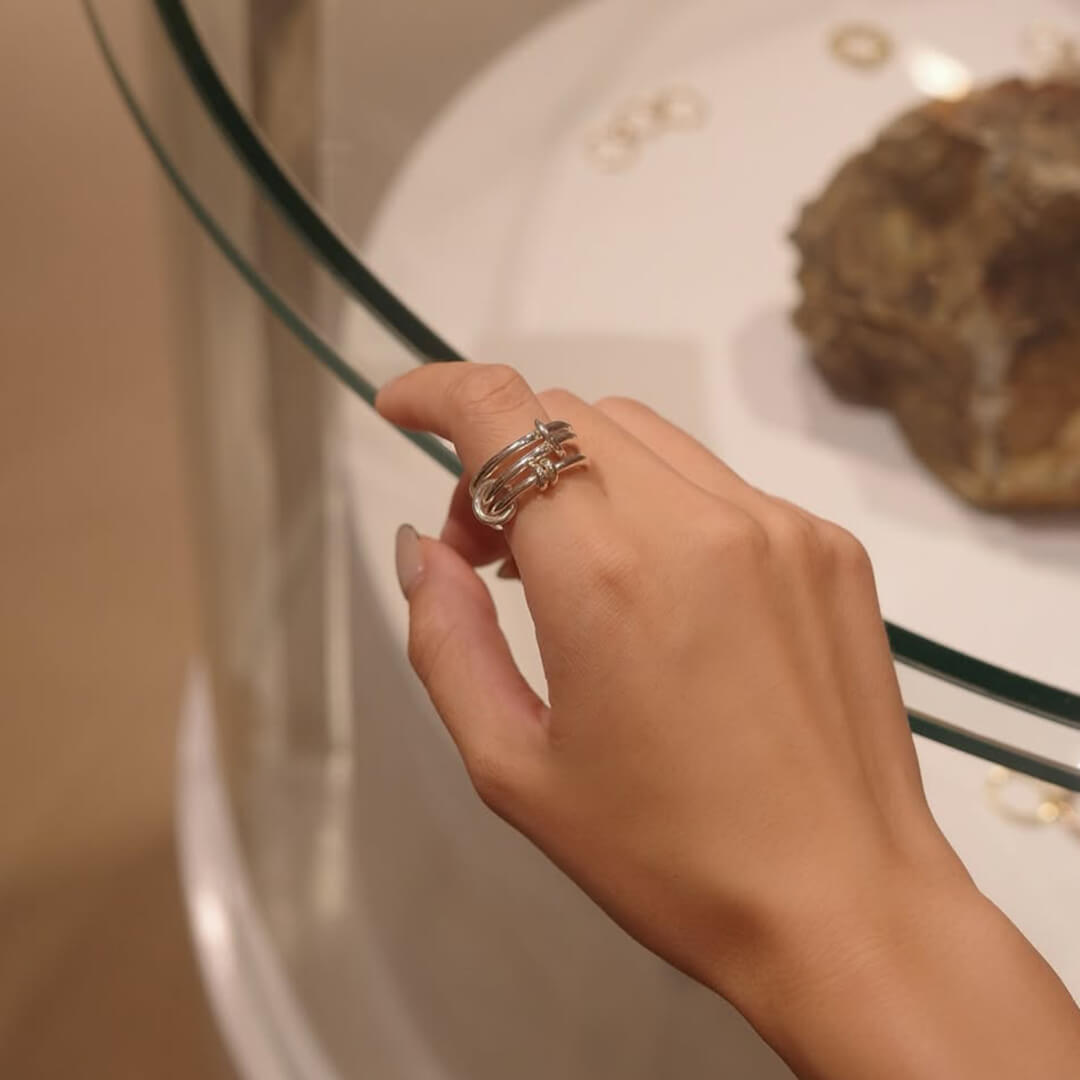 Aurora Plain Interlocking Ring