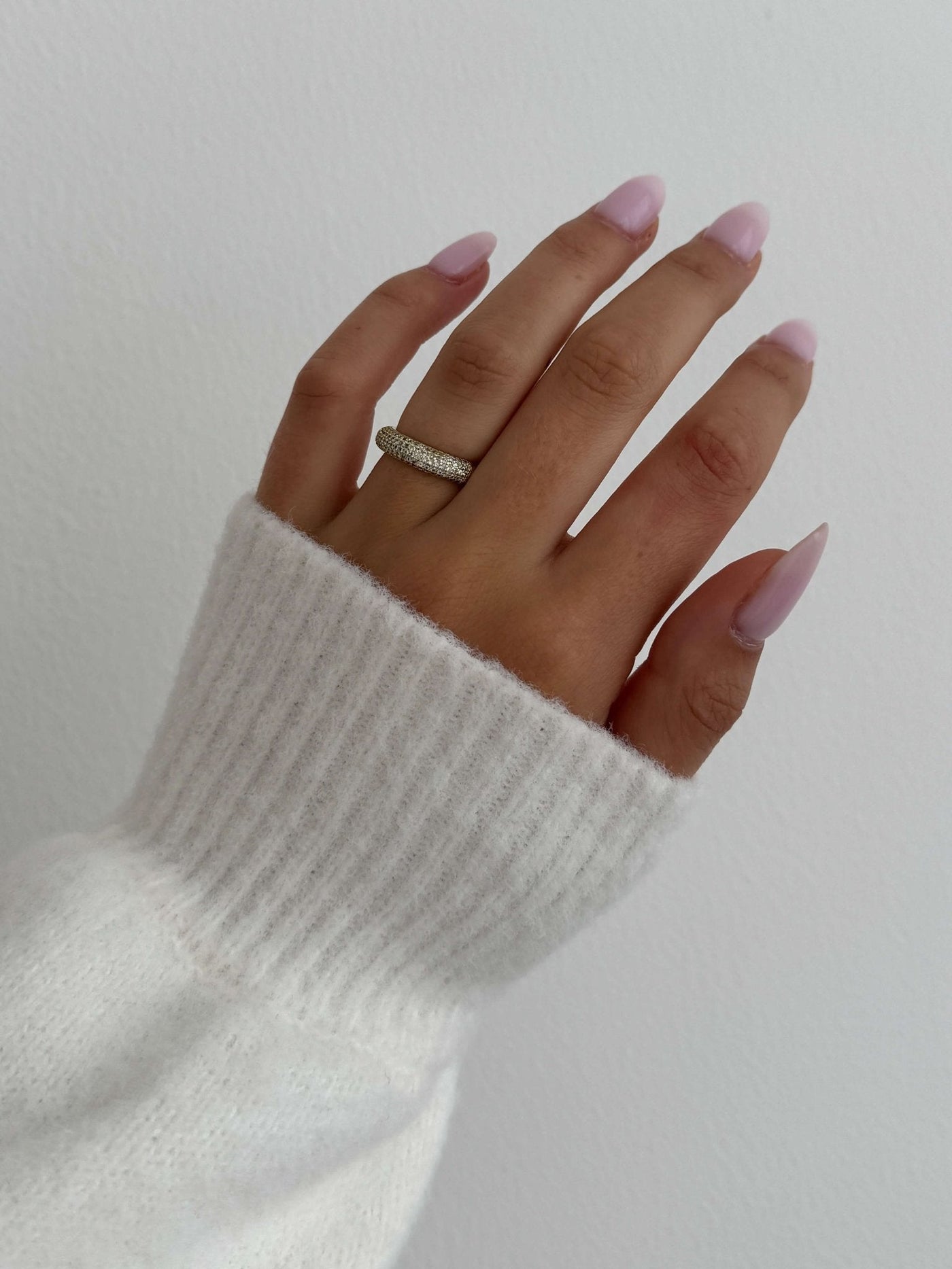 Odette Pavé Sparkling Band Ring