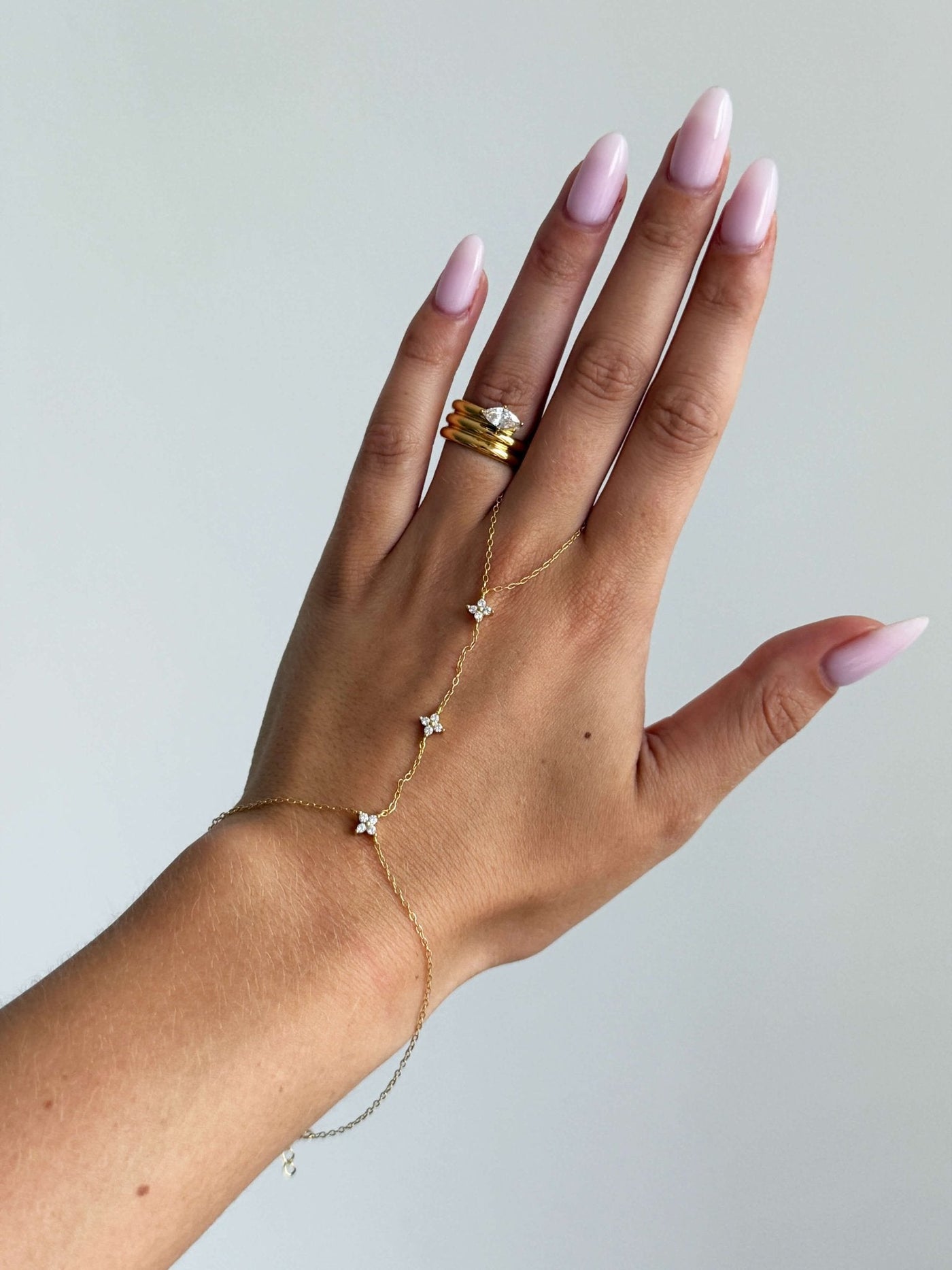 Kora Flower Rhinestone Handchain