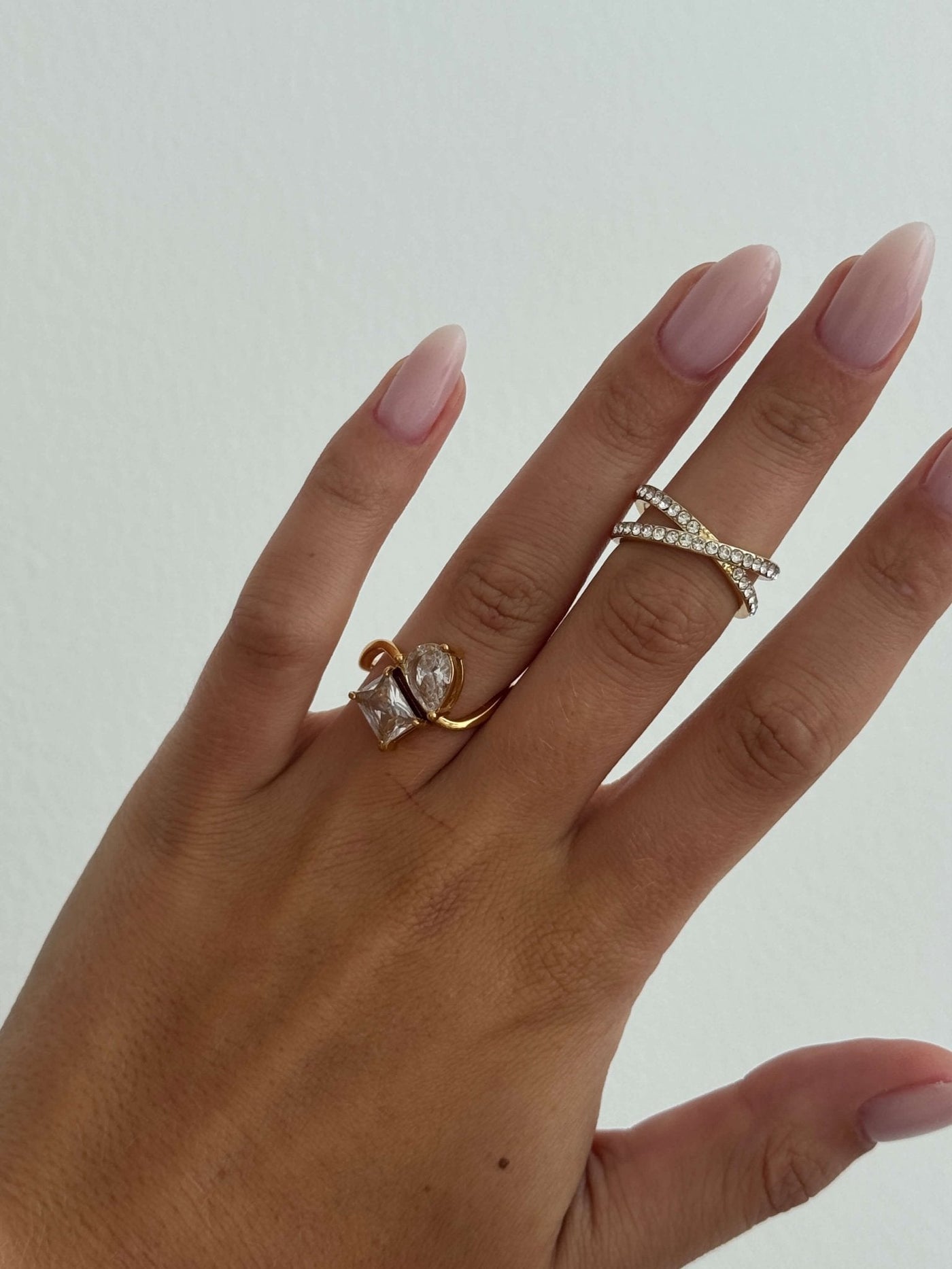 Clio Twin Zirconia Band Ring