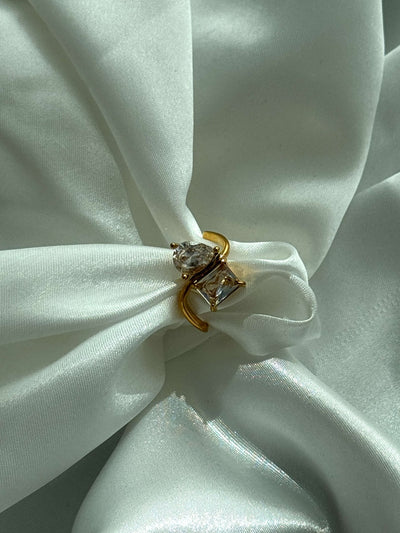 Clio Twin Zirconia Band Ring