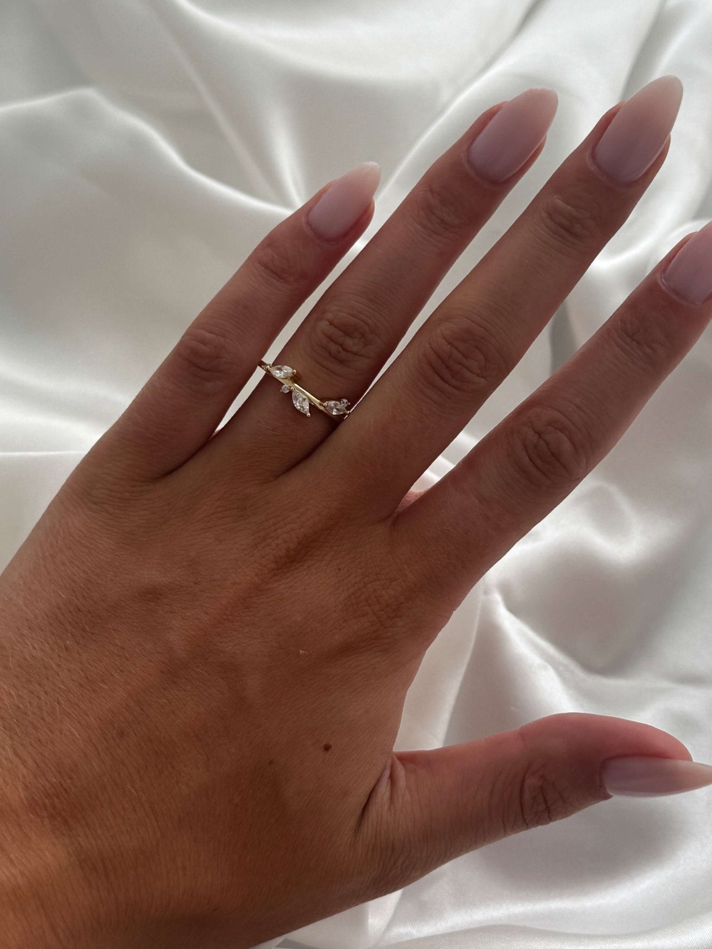 Tanya Leaf Zirconia Band Ring