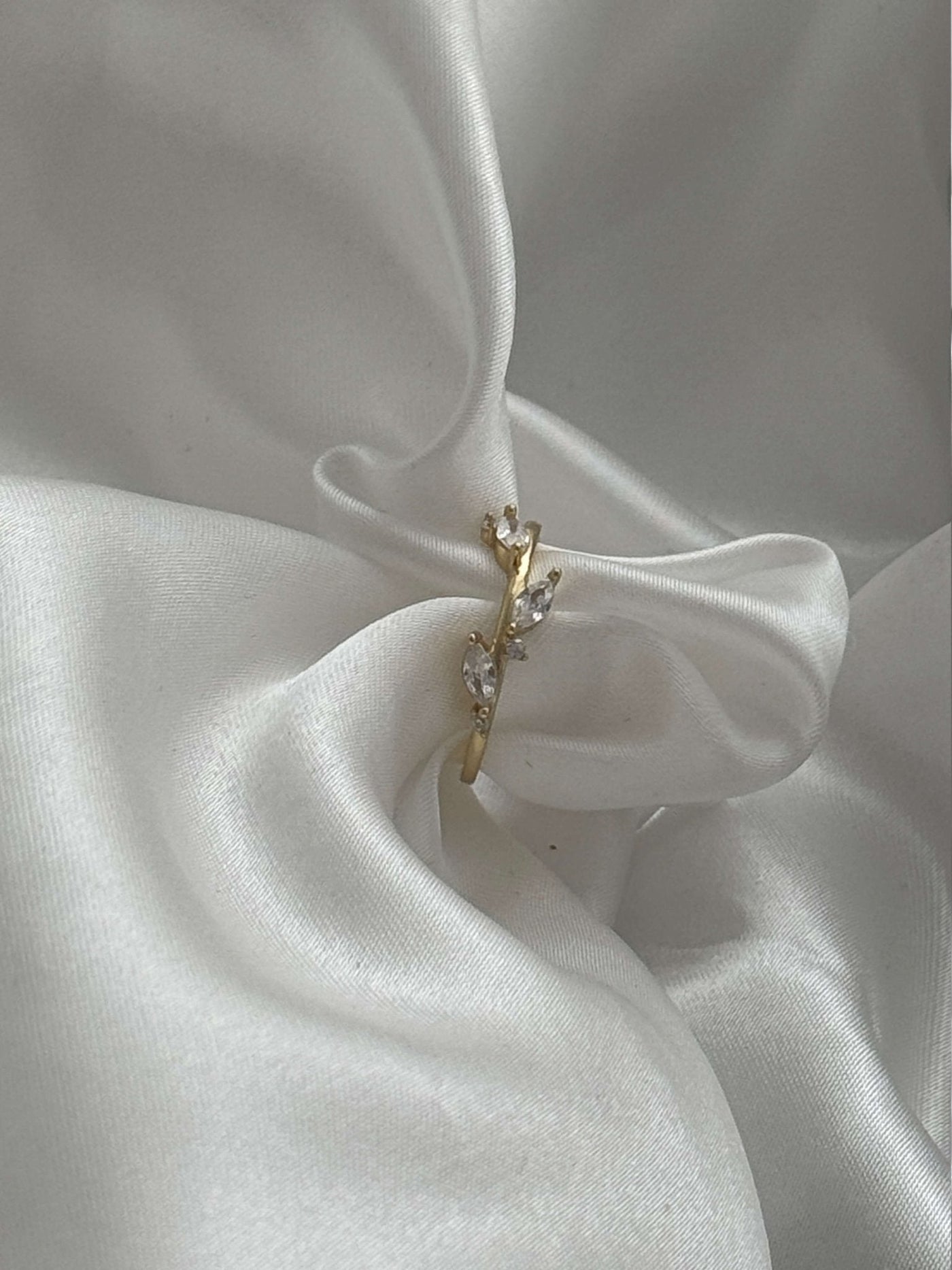 Tanya Leaf Zirconia Band Ring