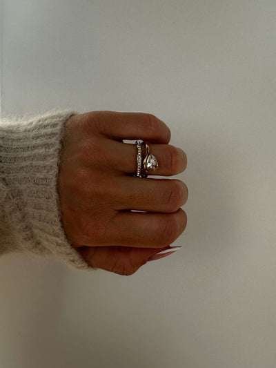 Yelena Slim Pavé Band Ring